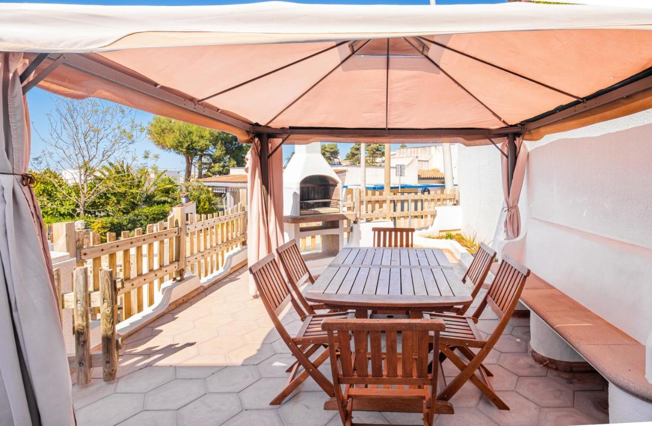 マリーナ・ディ・ペスコルーゼ Dimora Giusy Vista Mare Pescoluseヴィラ エクステリア 写真